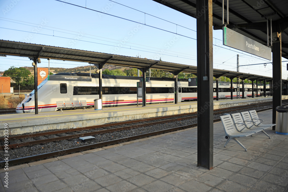 Estación de Puertollano, Castilla la Mancha, España. Inaugurada en 1992 conecta con trenes de alta velocidad Ave la ciudad con Madrid, Sevilla, y el resto de España