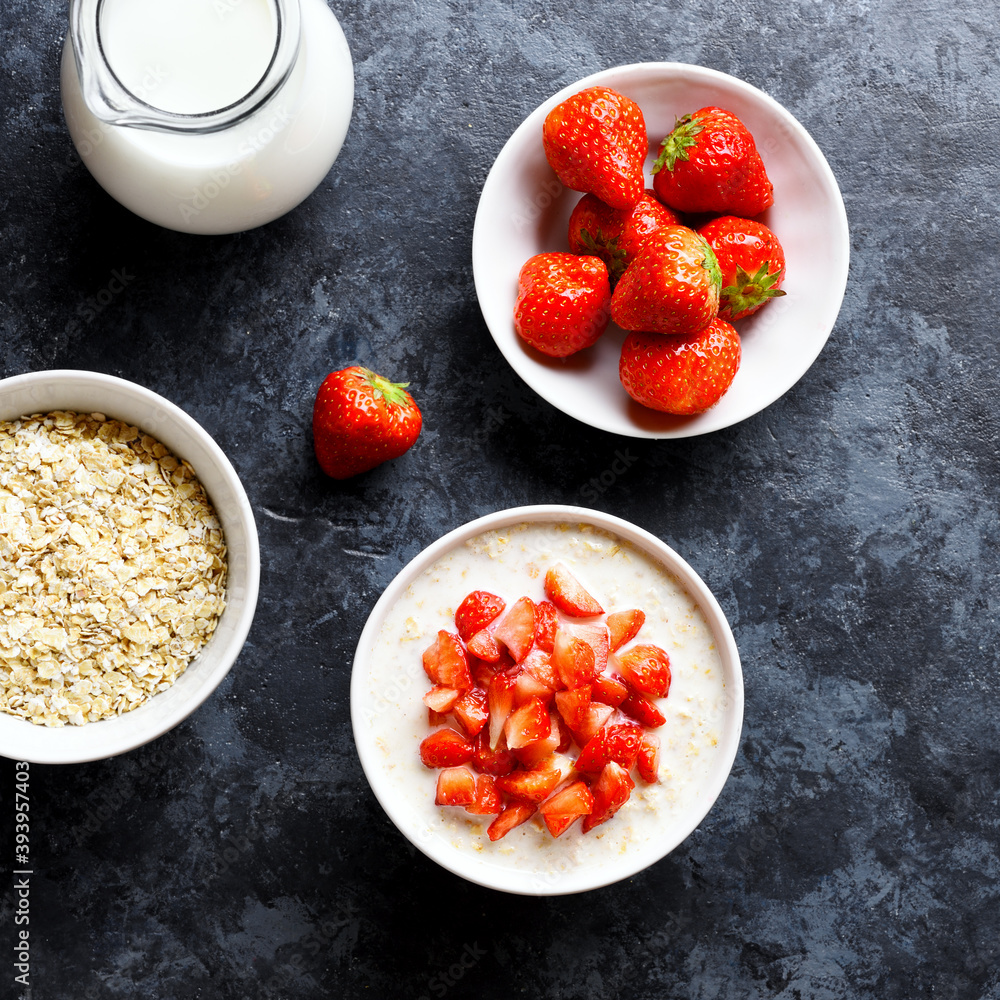 Oats porridge with strawberry Oats porridge with strawberry
