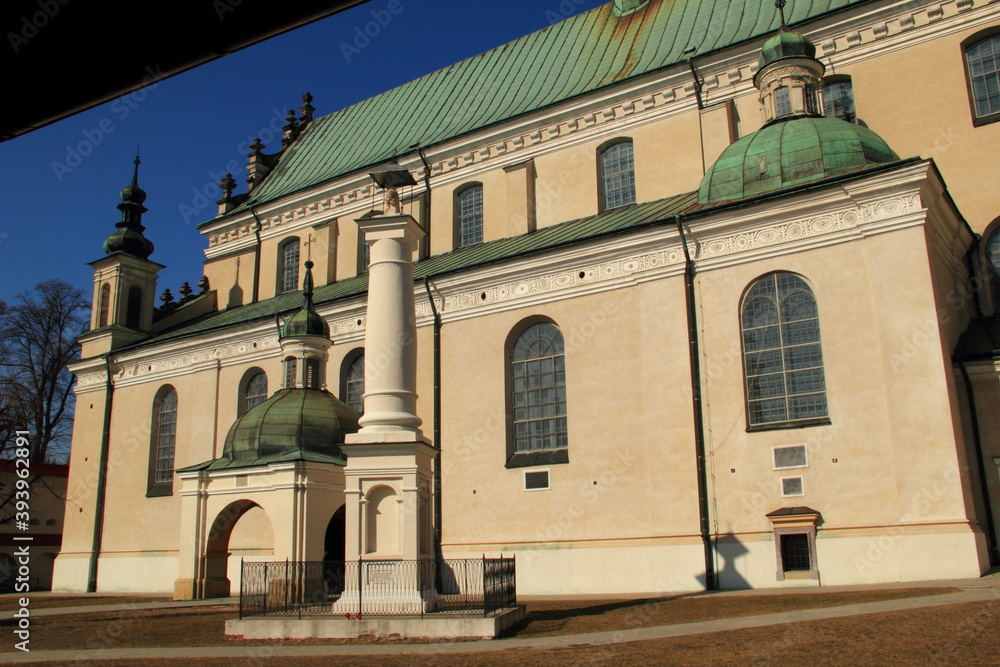 Fototapeta premium Bazylika Zwiastowania NMP w Leżajsku - sanktuarium Matki Boskiej Pocieszenia.