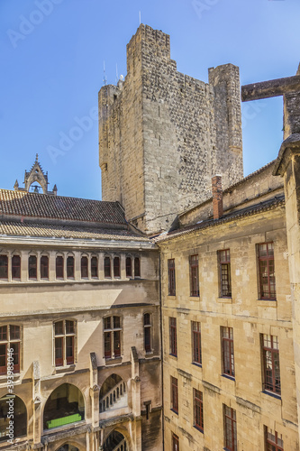 Tableau sur toile Donjon Gilles Aycelin (42 meters) near Palace of the Archbishops (Palais des Archeveques) - high watchtower and prison built from 1295 to 1306 by Archbishop Gilles Aycelin