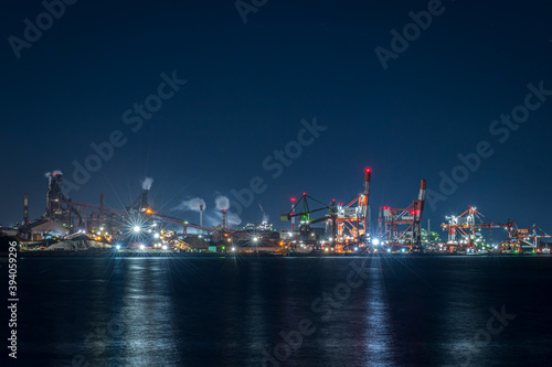 名古屋湾岸の工場夜景  © Takao