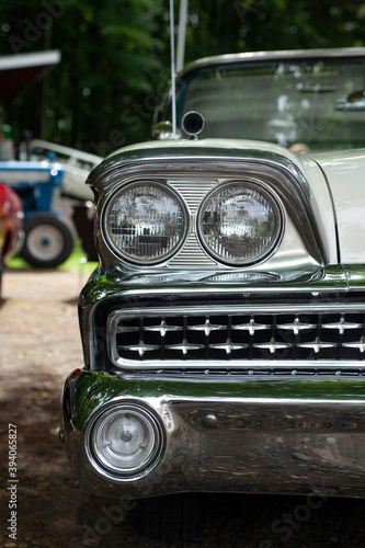 vintage car headlights of amrican 50s car © Elmer Laahne PHOTO