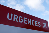 Panneau indiquant les urgences d'un hôpital