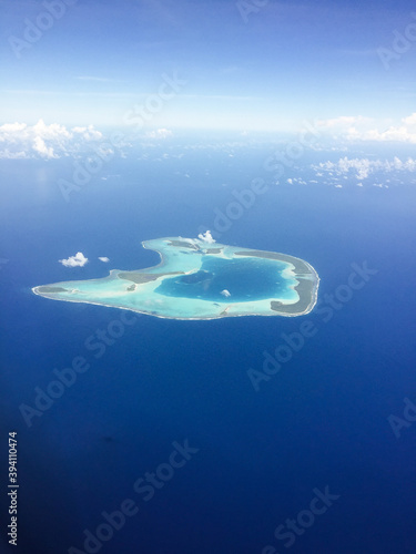 Atoll reef view polinesia island
