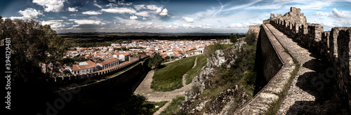 Overview of a city and a castle