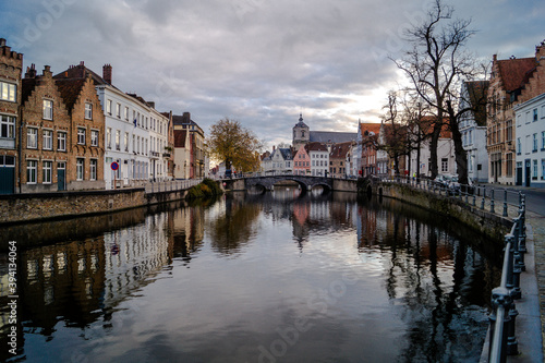 Bruges et ses canaux