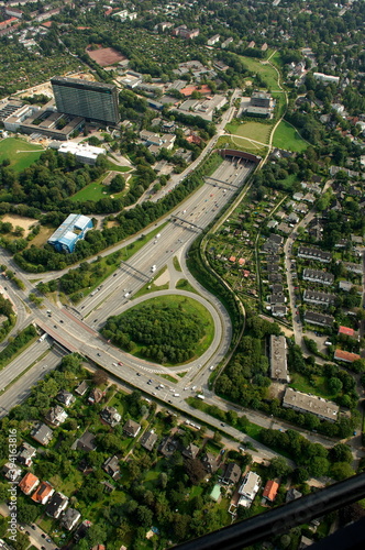 Hamburg Luftbild Elbtunnel Autobahn Einfahrt Strasse Kreisel 