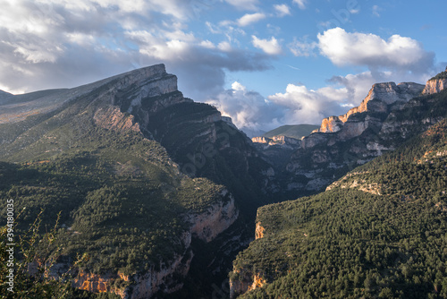 Fotografie View of Anisclo Canyon as seen from the observation point above the canyon below, located in the Ordessa & Monte Perdido National Park, province of Huesca, town of Escalona, Pyrenees, Spain