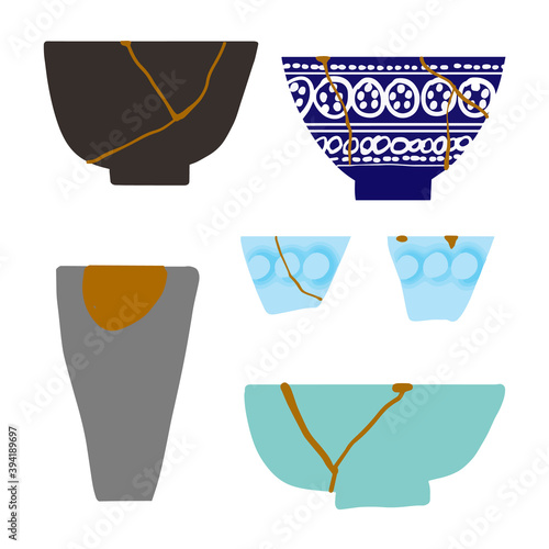 Some vessels which have beautiful Kintsugi