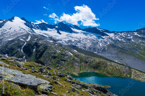 Fototapeta Naklejka Na Ścianę i Meble -  Gorgeous nature of the rainbach Valley in summer. It is a valley of the austrian Alps, of richterspitze and reichenspitze and zillerspitze on glacier rainbachkees, Hohe Tauern Austrian Alps, Europe