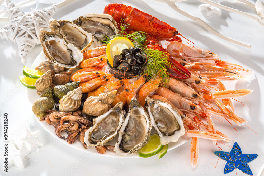 Plateau de fruits de mer Photos | Adobe Stock