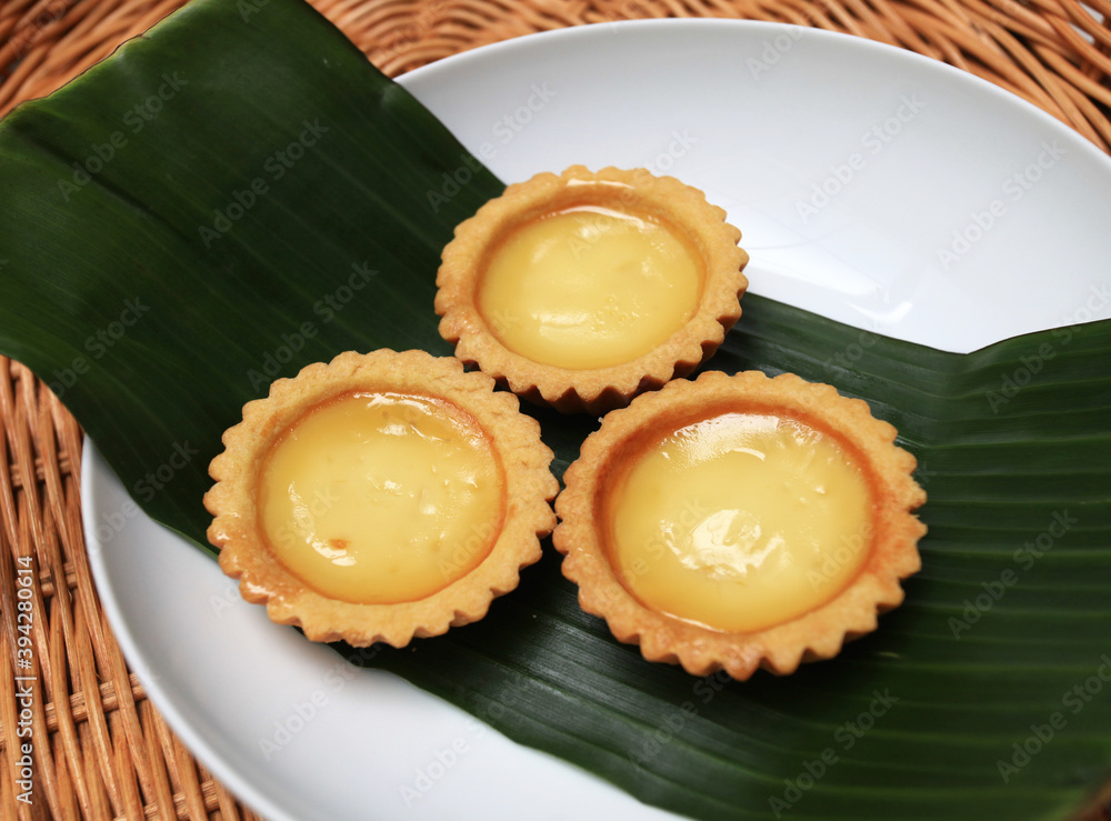 Indonesian Pie Susu or milk pies most famous in Bali. Stock 写真 | Adobe