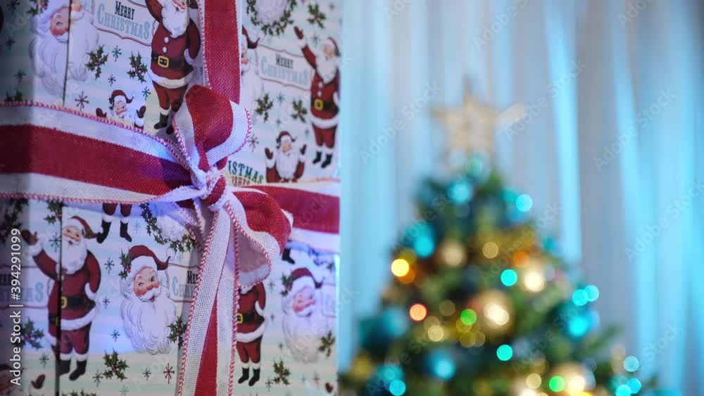 Christmas gift red ribbon home decoration Christmas gift red ribbon home decoration
