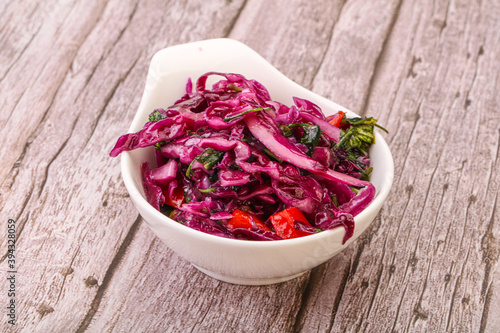 Pickled red cabbage with herbs