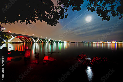 The Woodrow Wilson Memorial Bridge spans the Potomac River between Alexandria, Virginia, and the state of Maryland. photo