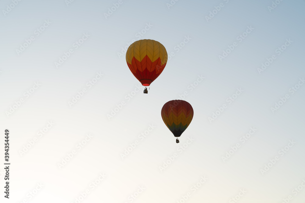 Naklejka premium hot air balloon in flight