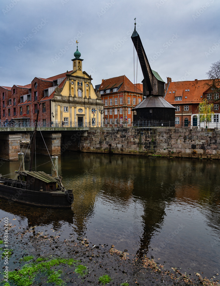 Obraz premium Alter Kran in Lüneburg