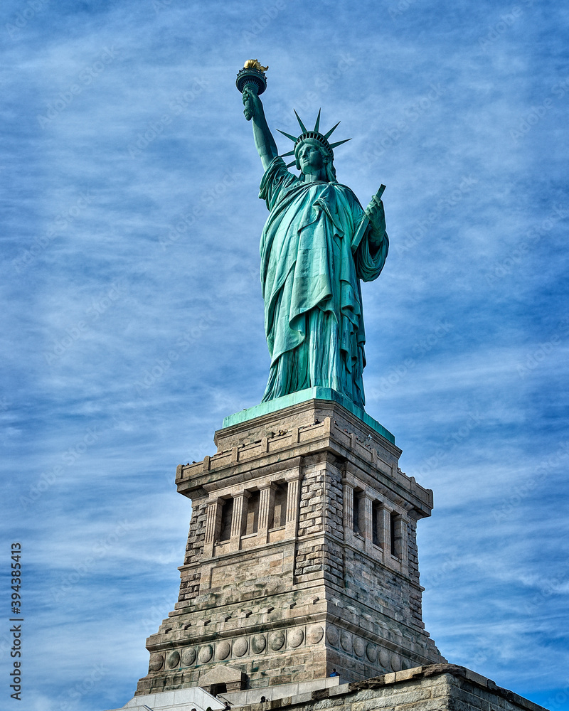 Fototapeta premium The Statue of Liberty, a colossal neoclassical sculpture on Liberty Island