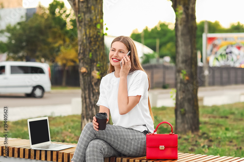 Beautiful young businesswom...