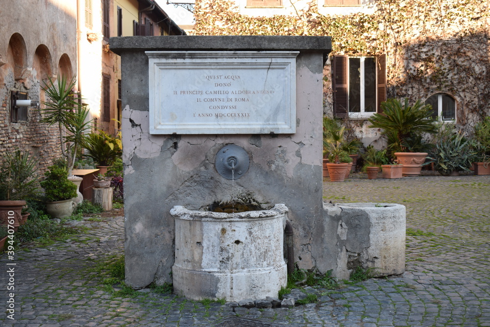 DRINKING FOUNTAIN IN ROME 