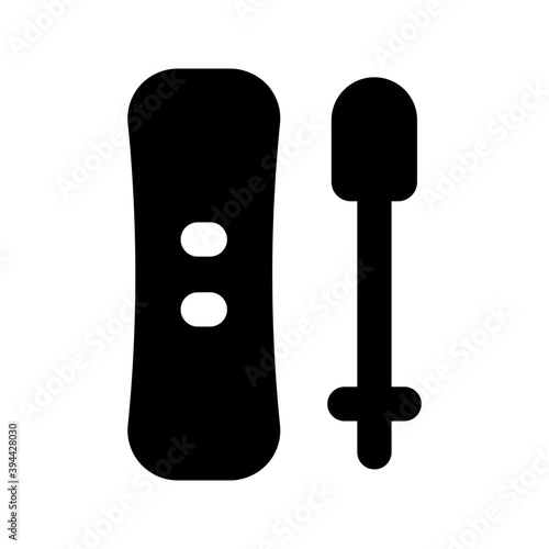 

Trendy filled design of skiing icon
