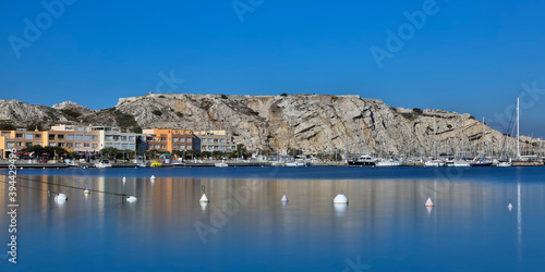 Port Frioul - Marseille © 120bpm