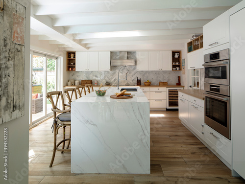 Modern Kitchen photo