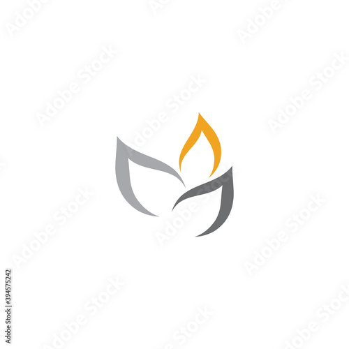 Leaf Logo Template vector symbol nature © evandri237@gmail