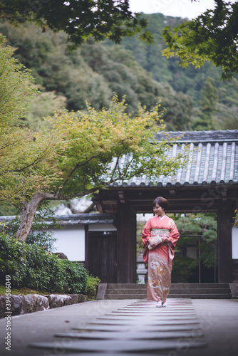 京都 南禅寺 女性着物 古き良き日本