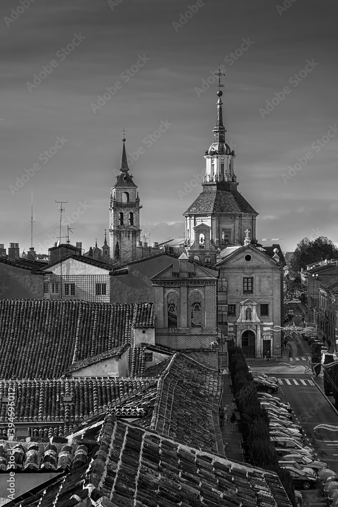 Obraz premium Church of the Convent of Agustinas de Santa María Magdalena in Alcalá de Henares. Initially founded in 1580, the church was completed in 1672. Black and white.