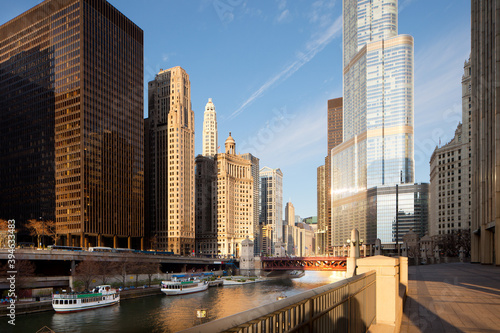 Cityscape of Chicago with Chicago River.