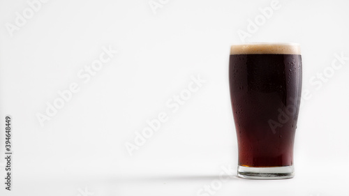 Bild auf Leinwand Fresh craft ale and delicious pint of drink for client, and beer business