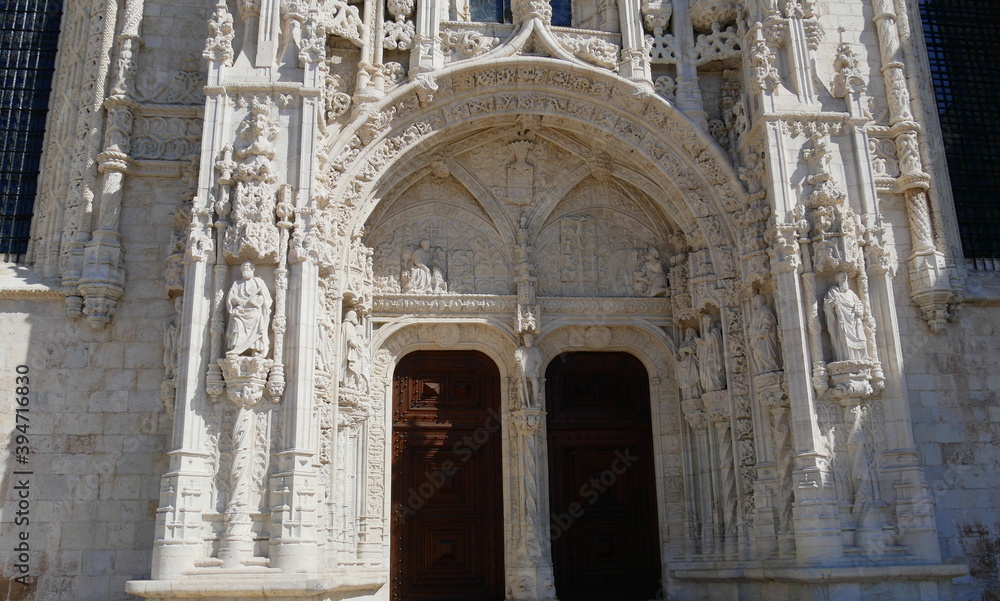 Eingangsportal zum Kloster Mosteiro dos Jeronimus, Lissabon, Portugal