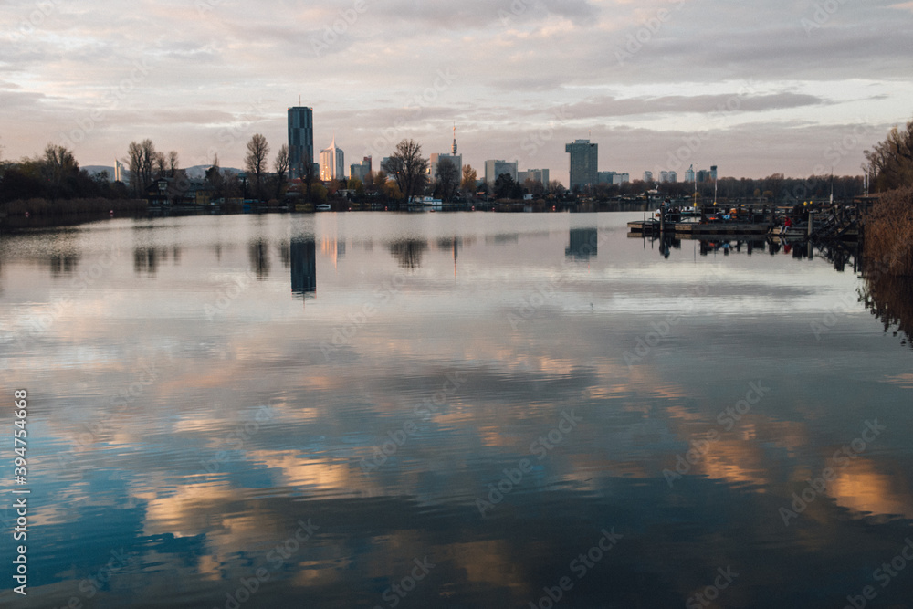 Wien Donaustadt 22. Bezirk, Spiegelung