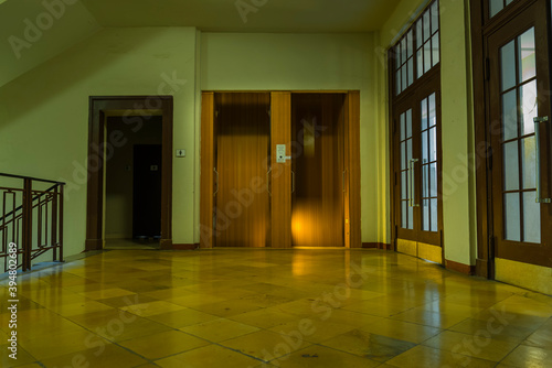 An old paternoster lift, a paternoster elevator in action