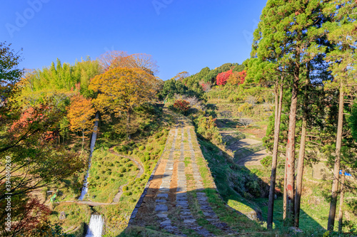 秋の通潤橋　熊本県上益城郡　Autumn Tsujun-kyo (Tsujun Bridge) Kumamoto-ken Kamimashiki-gun photo