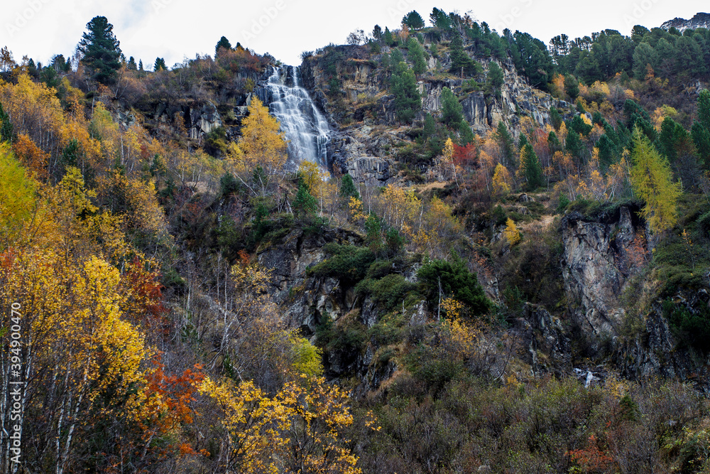 Bliggbach-Wasserfall, Kaunertal, Tirol, Österreich Bliggbach-Wasserfall, Kaunertal, Tirol, Österreich