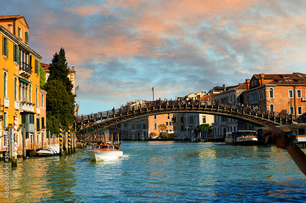 The wooden Accademia Bridge over the Grand Canal, Venice, UNESCO World Heritage Site, Veneto, Italy, Europe The wooden Accademia Bridge over the Grand Canal, Venice, UNESCO World Heritage Site, Veneto, Italy, Europe