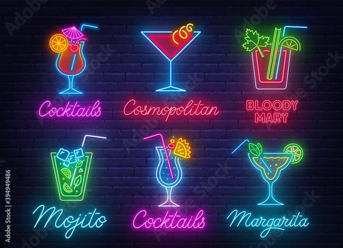 Canvas Print Cocktail Margarita, Blue Hawaiian,Mojito,Bloody Mary, Cosmopolitan and Tequila sunrise neon sign on brick wall background