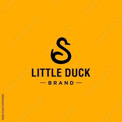 Duck logo icon Line art vector illustration. Bird in fly. icon for hunting and tourism. minimal duck outline symbol