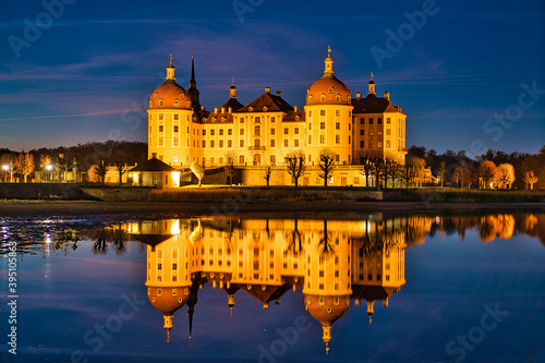Schloss Moritzburg bei Nacht 8