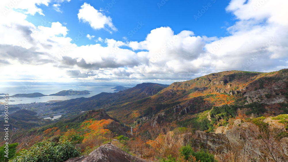 Fototapeta premium 紅葉の小豆島寒霞渓1