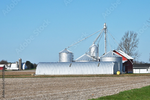 Quonset and Grain Bins photo