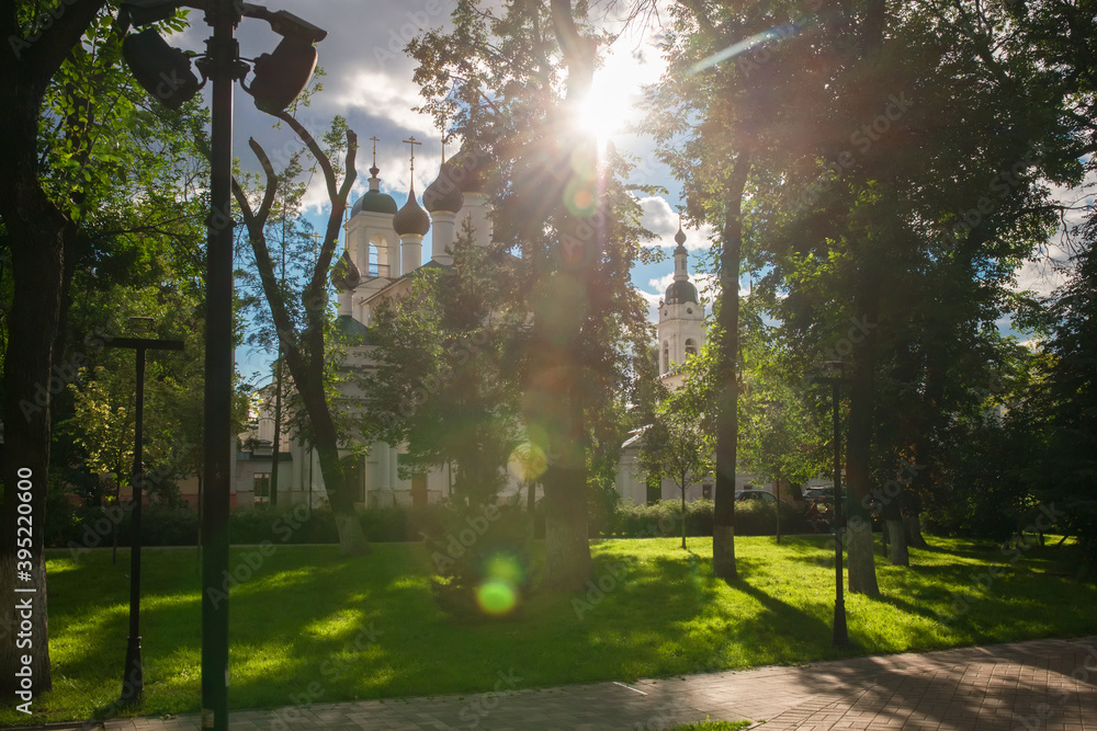 Obraz premium Yaroslavl, Russia - August 14, 2020: View of the Kirillo-Athanasievsky Monastery on a sunny day. Yaroslavl, Golden Ring of Russia