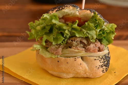 Gustoso panino ripieno alla trattoria Alla Fossetta photo