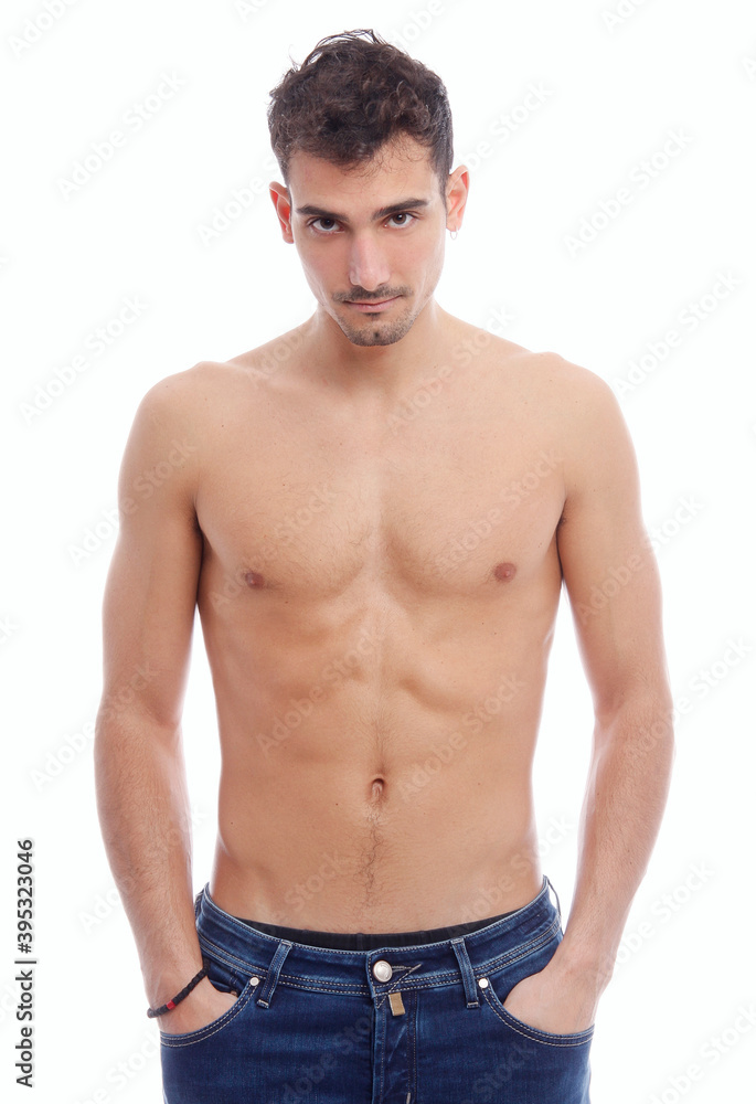 Modello a torso nudo su sfondo bianco - fronte Modello a torso nudo su sfondo bianco - fronte