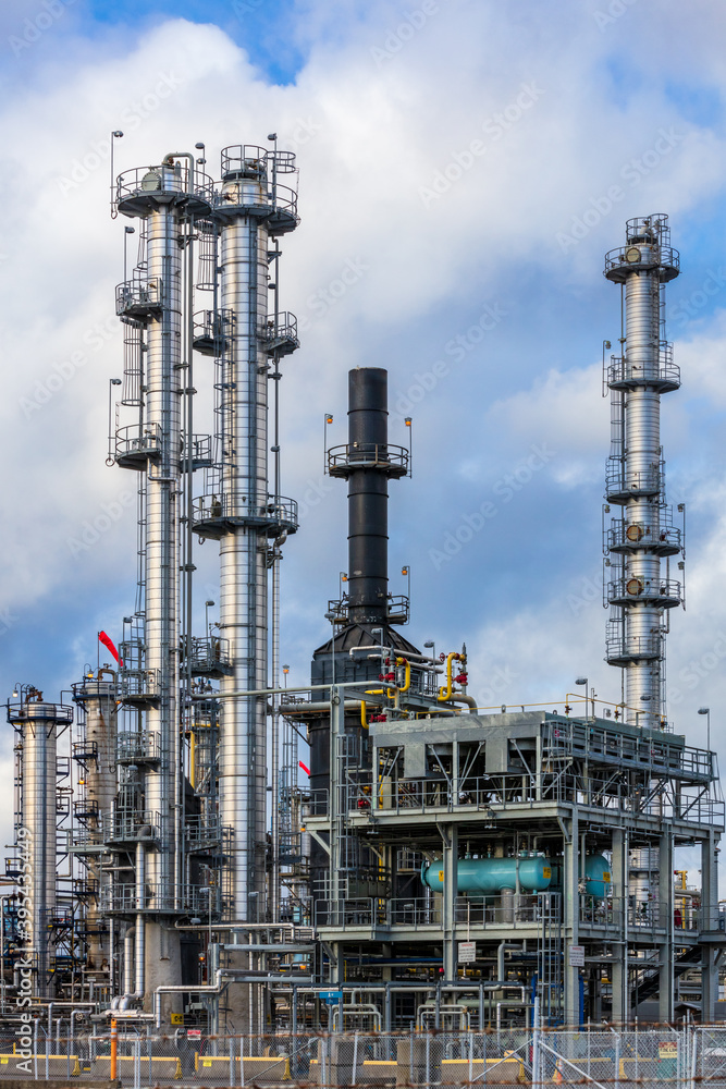 Oil Refinery, Chemical and Petrochemical Plant