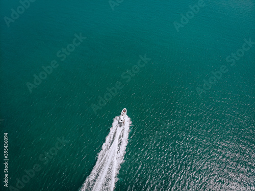 speed Boat/ yacht at sea leaving a wake, aerial view © Semachkovsky 