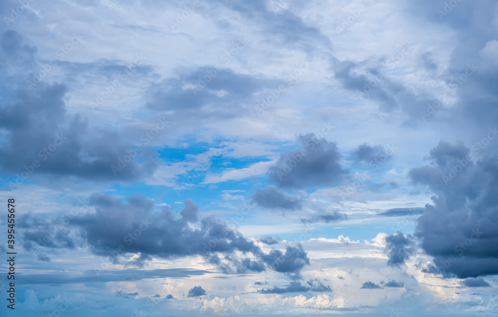 Fototapeta premium Dramatic sky, perfect for sky replacement, backgrounds, screen saver or any other application