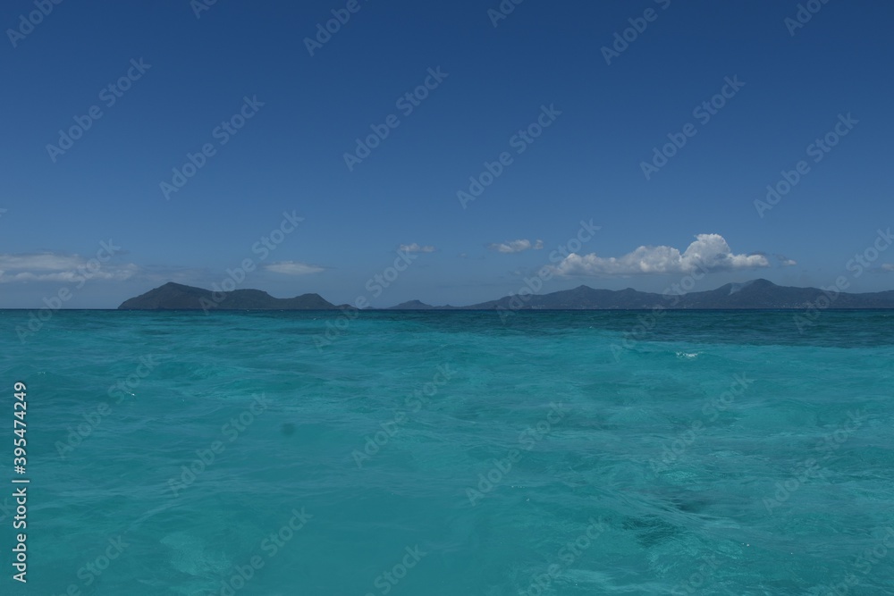 Mayotte et son lagon vue du large